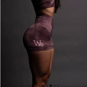 Small Darc sport “keep on fighting” collection shorts